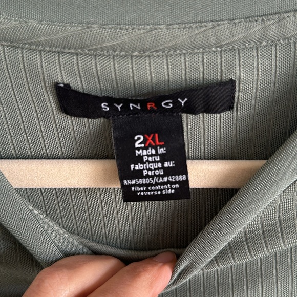 Mens SYNRGY Short Sleeve Crew Neck T-shirt  Size 2XL - Picture 2 of 6